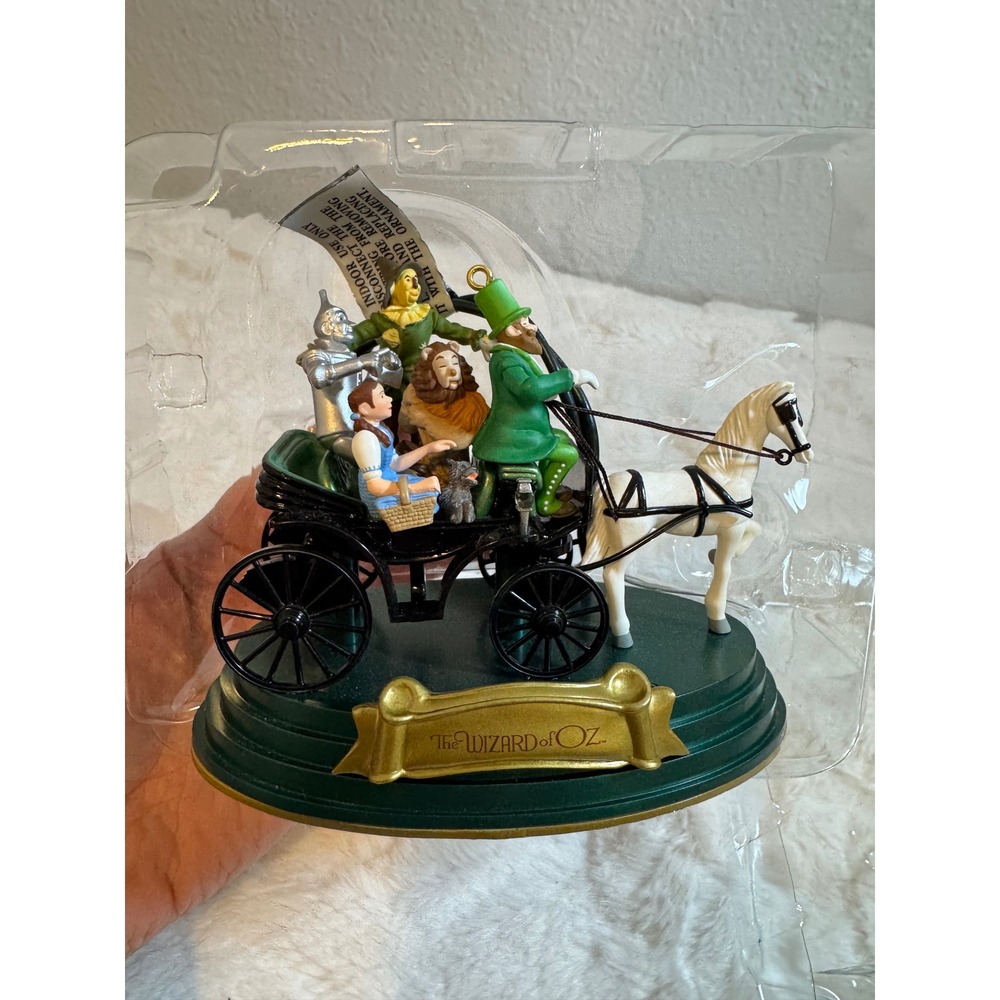Hallmark 2002 Wizard of Oz Horse of a Different Color Keepsake Magic  untested - Picture 2 of 8